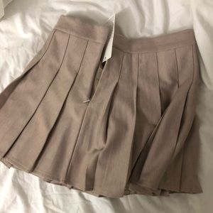 KHAKI PLEATED MINI SKIRT